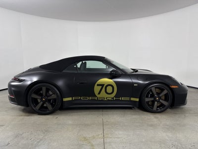 2026 Porsche 911 Carrera 4 GTS