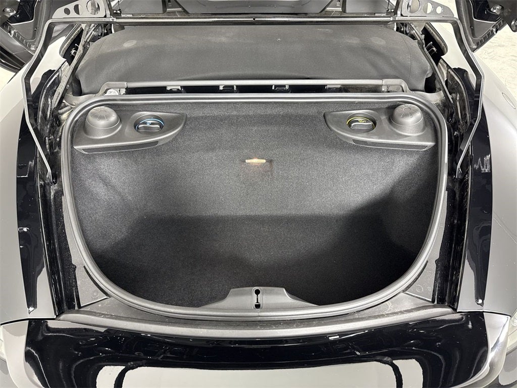 2021 Porsche 718 Spyder Roadster