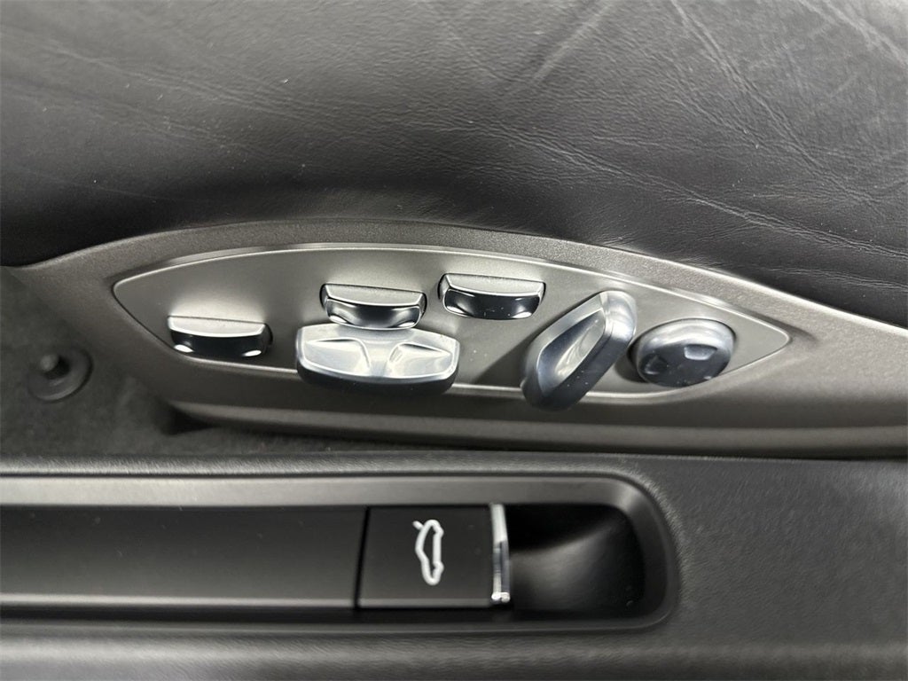 2021 Porsche 718 Spyder Roadster