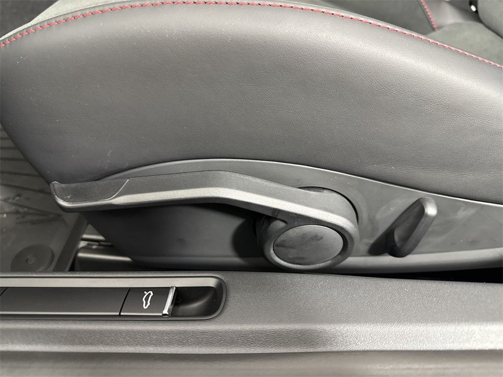 2025 Porsche 718 Boxster GTS 4.0