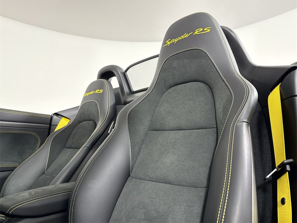 2025 Porsche 718 Spyder RS RS
