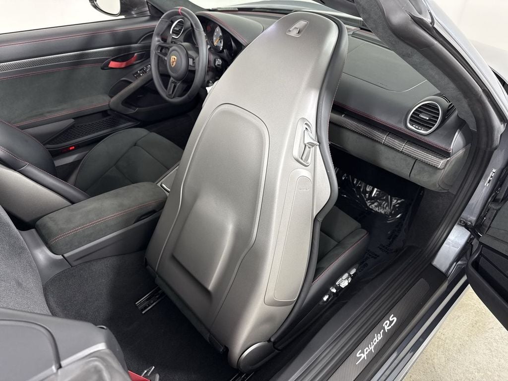 2024 Porsche 718 Spyder RS