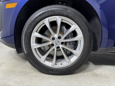 2023 Porsche Macan AWD