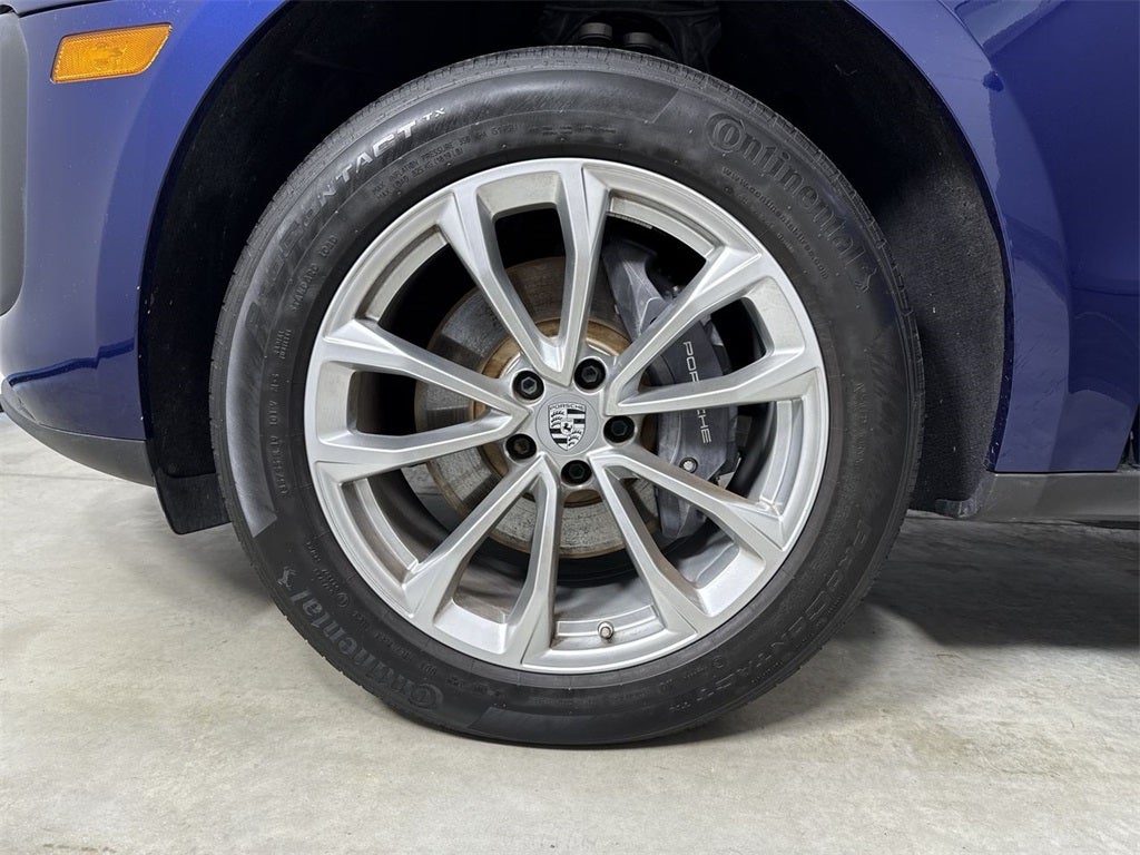 2023 Porsche Macan AWD