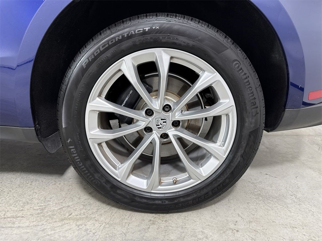 2023 Porsche Macan AWD