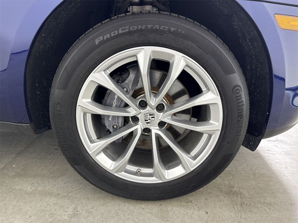 2023 Porsche Macan AWD
