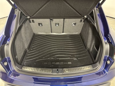 2023 Porsche Macan AWD