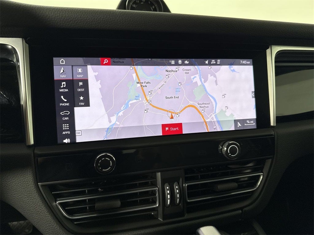 2023 Porsche Macan AWD