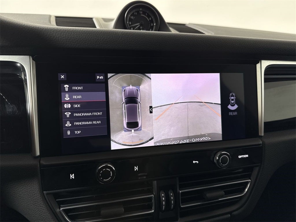 2023 Porsche Macan AWD