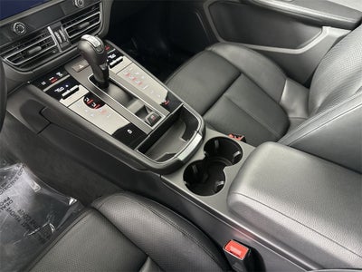 2023 Porsche Macan AWD