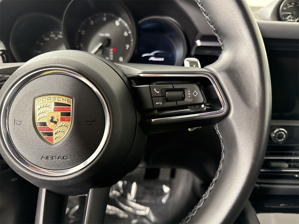 2023 Porsche Macan AWD