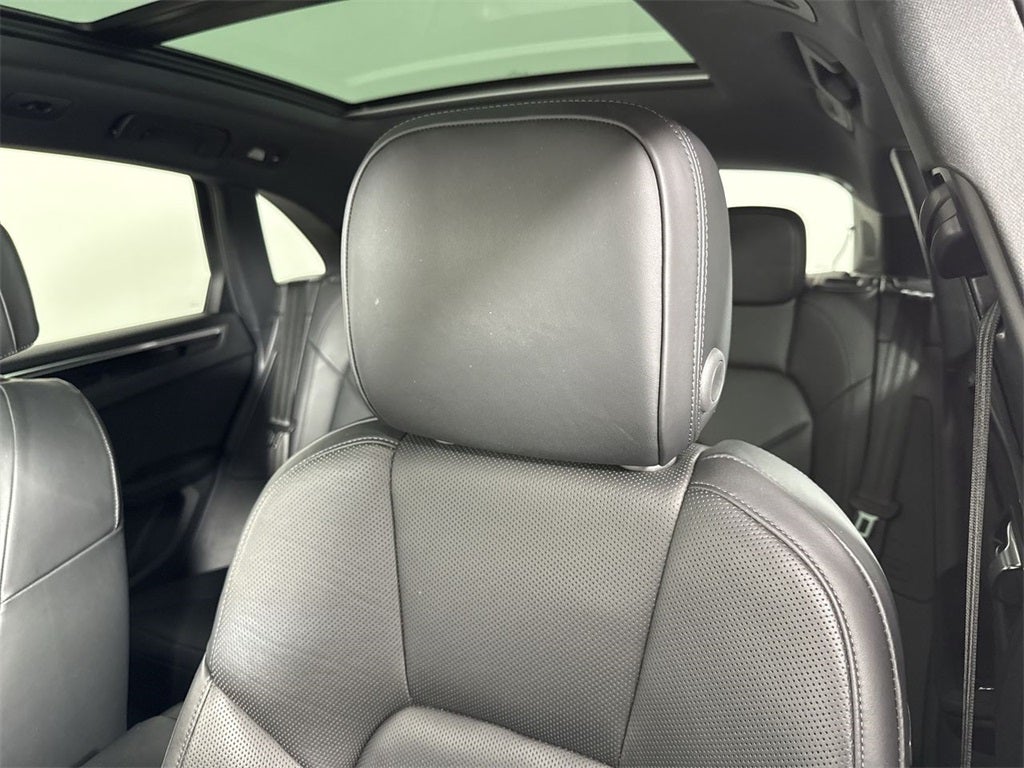 2023 Porsche Macan AWD