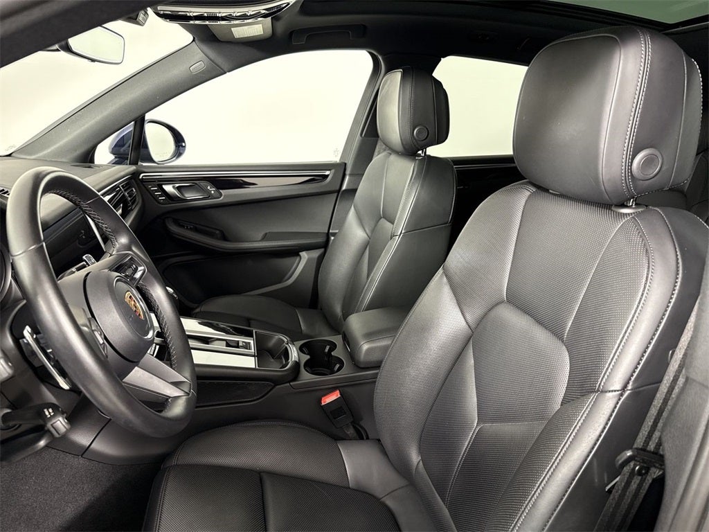 2023 Porsche Macan AWD