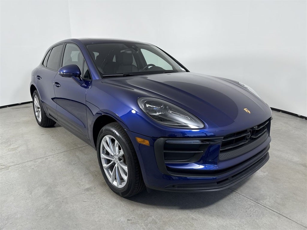 2023 Porsche Macan AWD
