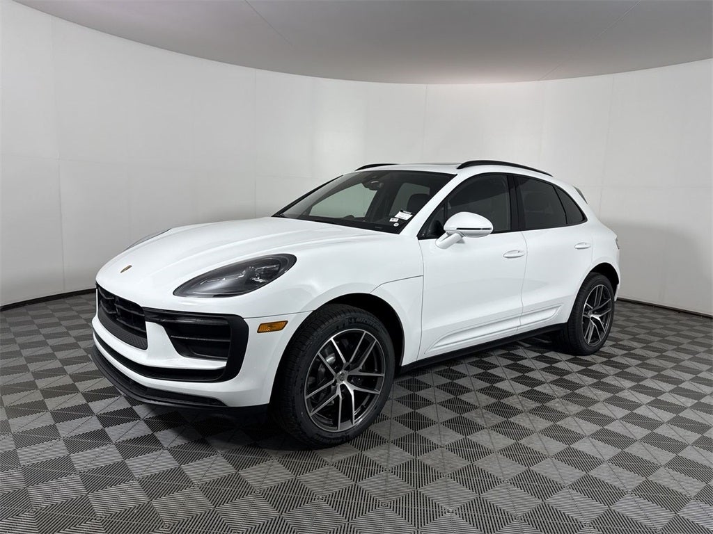 2025 Porsche Macan AWD