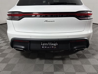 2025 Porsche Macan AWD
