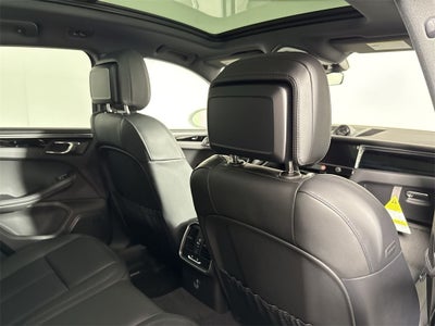 2025 Porsche Macan AWD