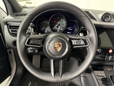 2025 Porsche Macan AWD