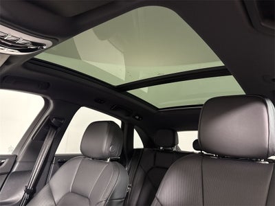 2025 Porsche Macan AWD