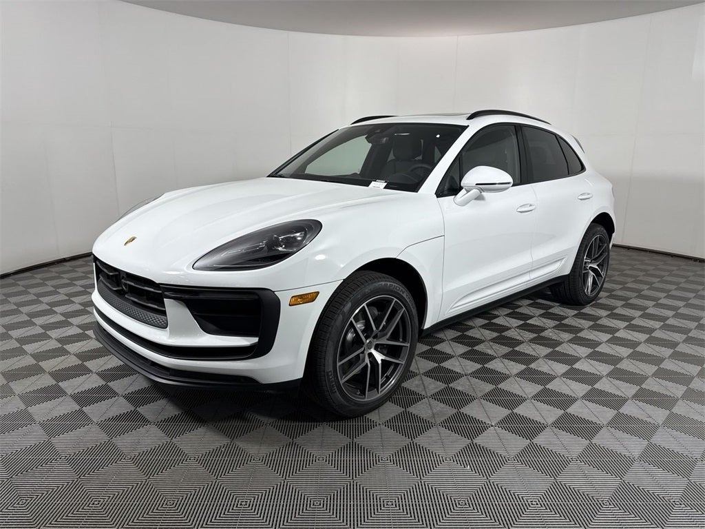 2025 Porsche Macan AWD