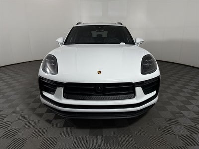 2025 Porsche Macan AWD