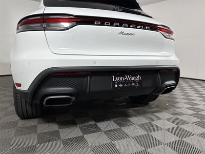 2025 Porsche Macan AWD