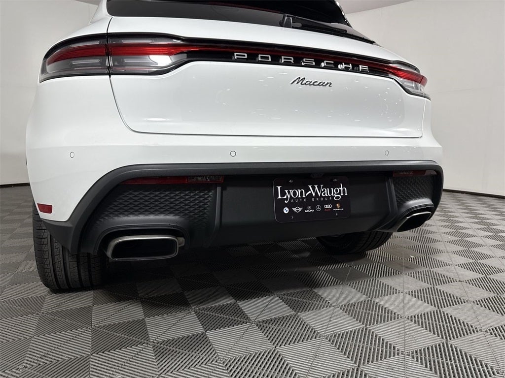 2025 Porsche Macan AWD
