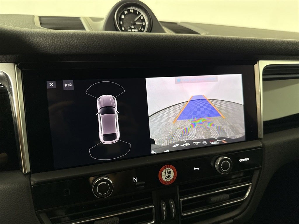 2025 Porsche Macan AWD