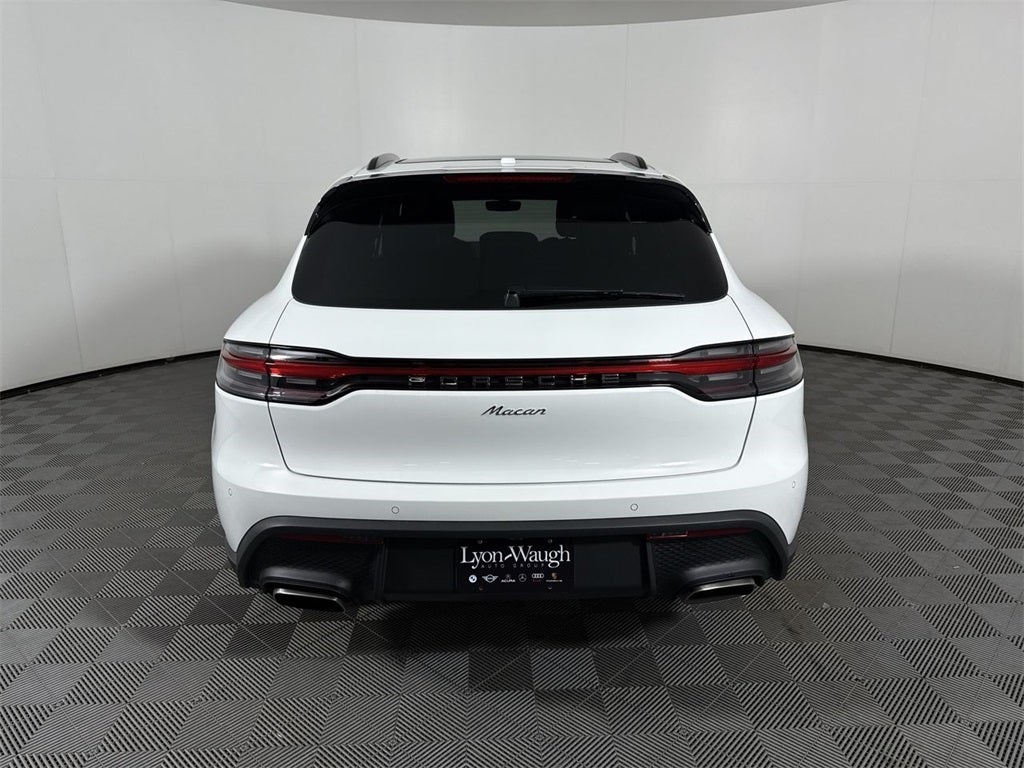 2025 Porsche Macan AWD