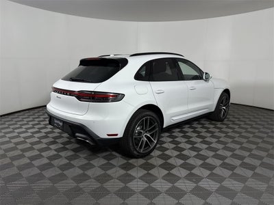 2025 Porsche Macan AWD