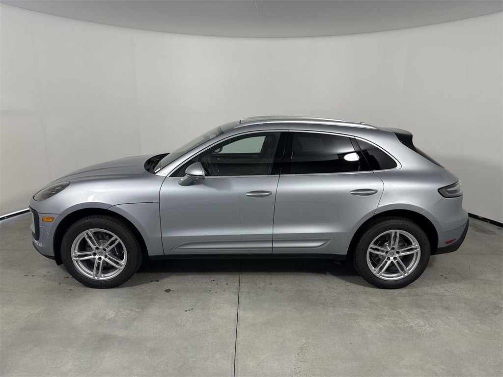 2026 Porsche Macan AWD