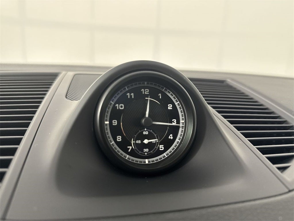 2026 Porsche Macan AWD