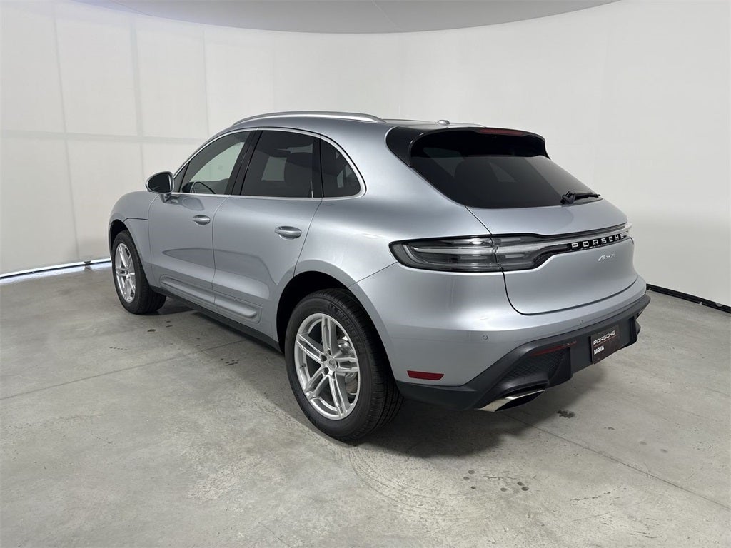 2026 Porsche Macan AWD