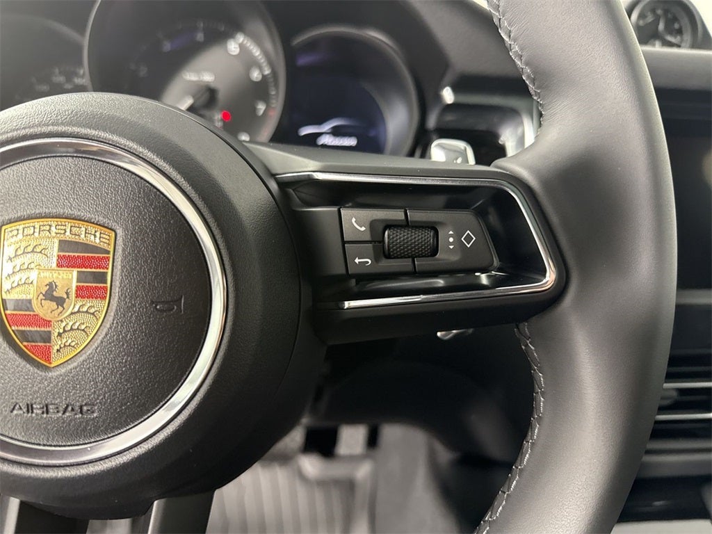 2026 Porsche Macan AWD