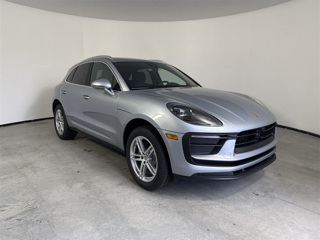 2026 Porsche Macan AWD