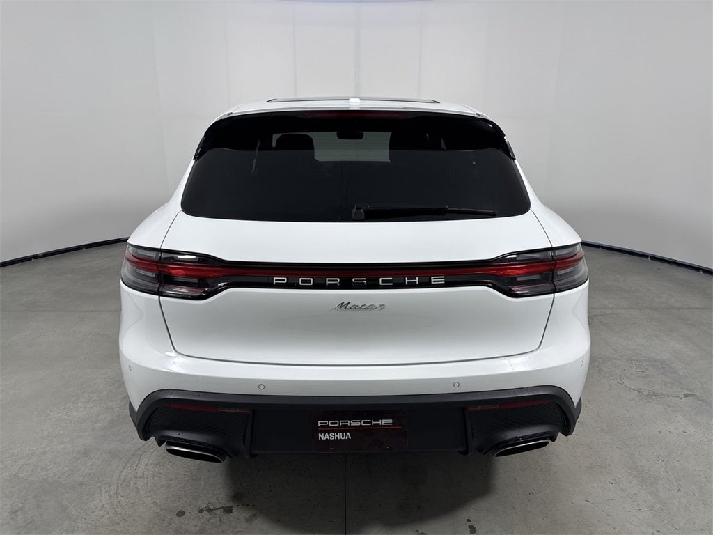 2026 Porsche Macan AWD