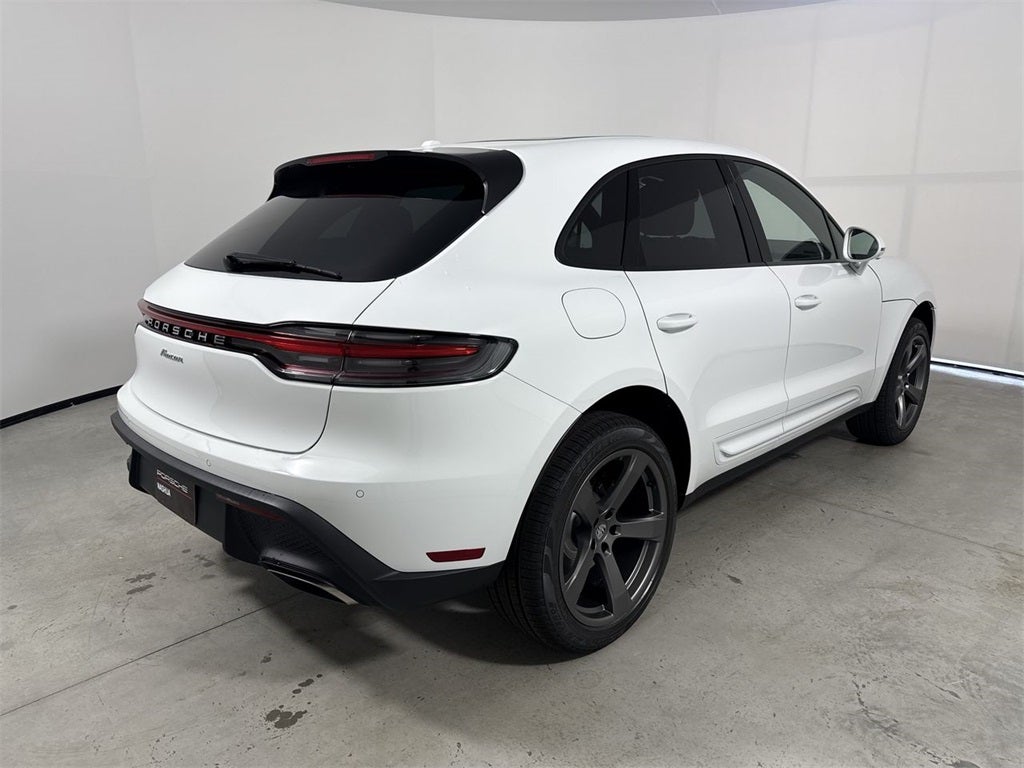 2026 Porsche Macan AWD