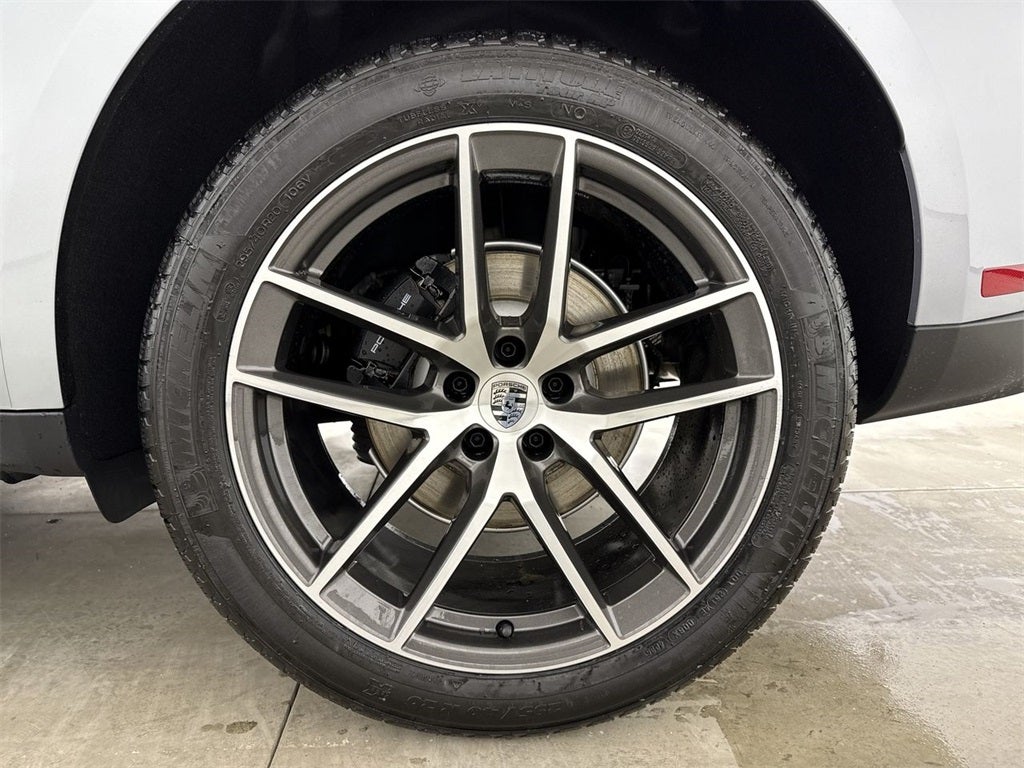 2026 Porsche Macan AWD