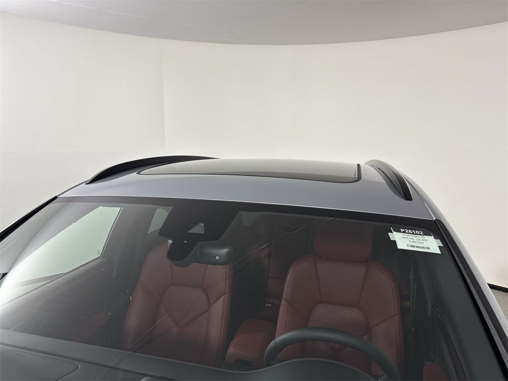 2026 Porsche Macan AWD