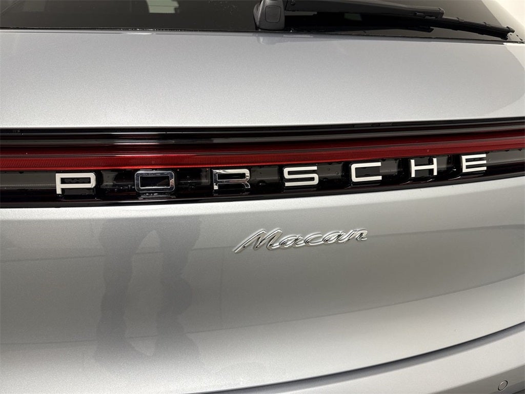 2026 Porsche Macan AWD