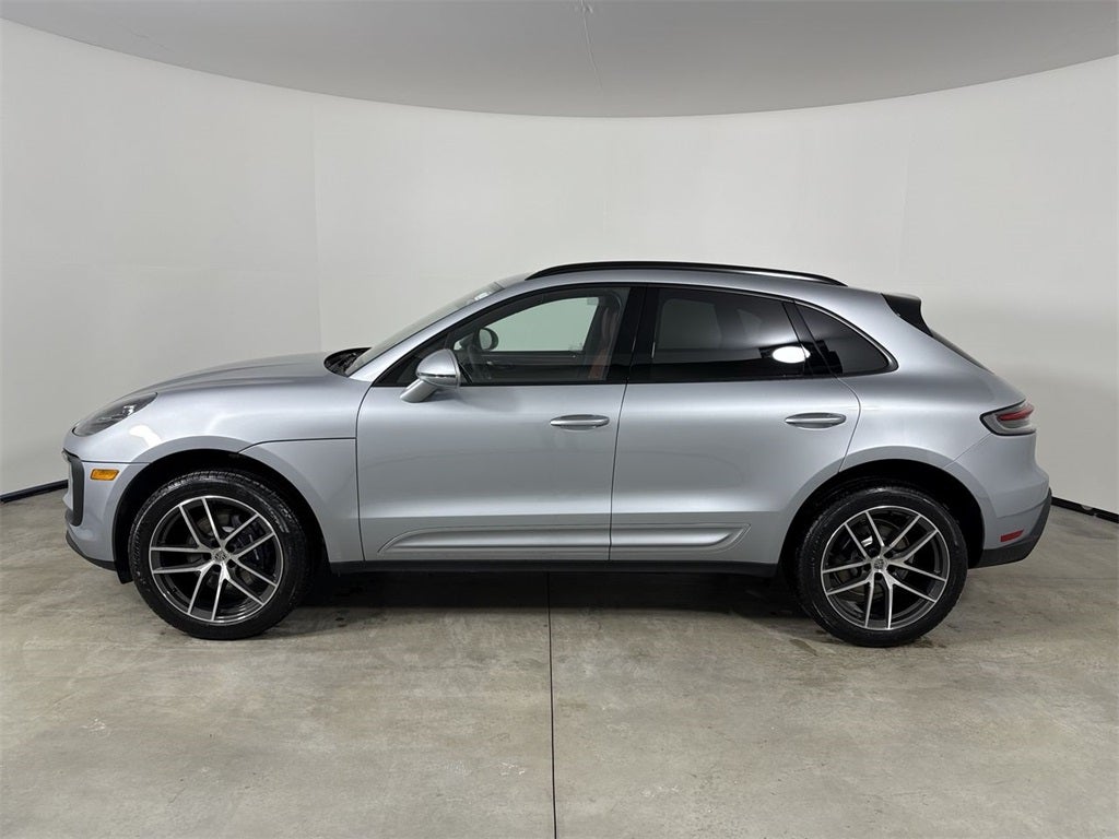2026 Porsche Macan AWD