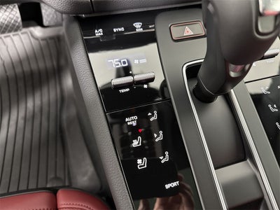 2026 Porsche Macan AWD