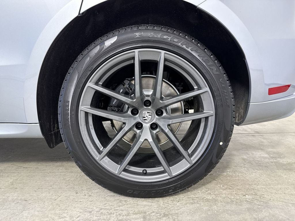 2026 Porsche Macan T