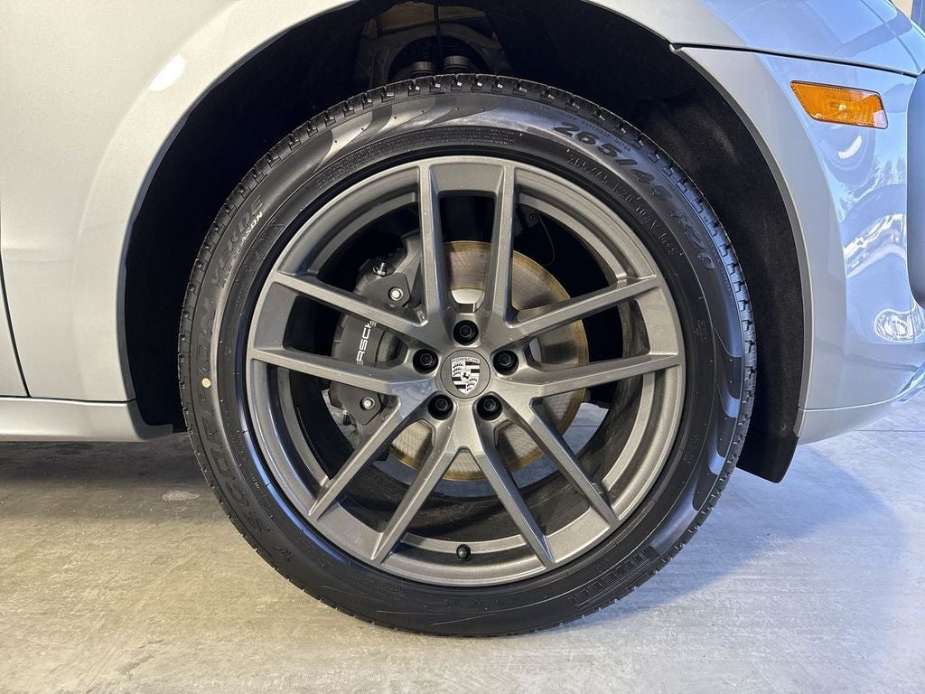 2026 Porsche Macan T