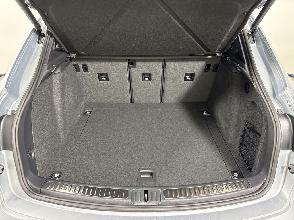 2026 Porsche Macan T