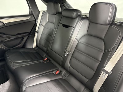 2026 Porsche Macan T