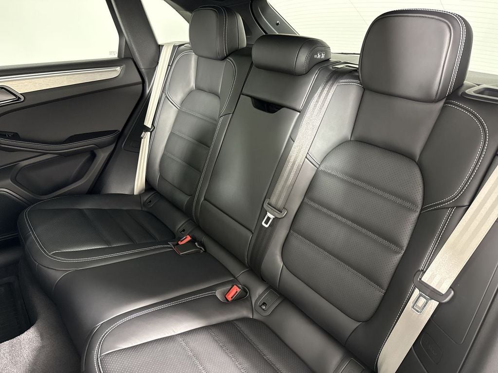 2026 Porsche Macan T