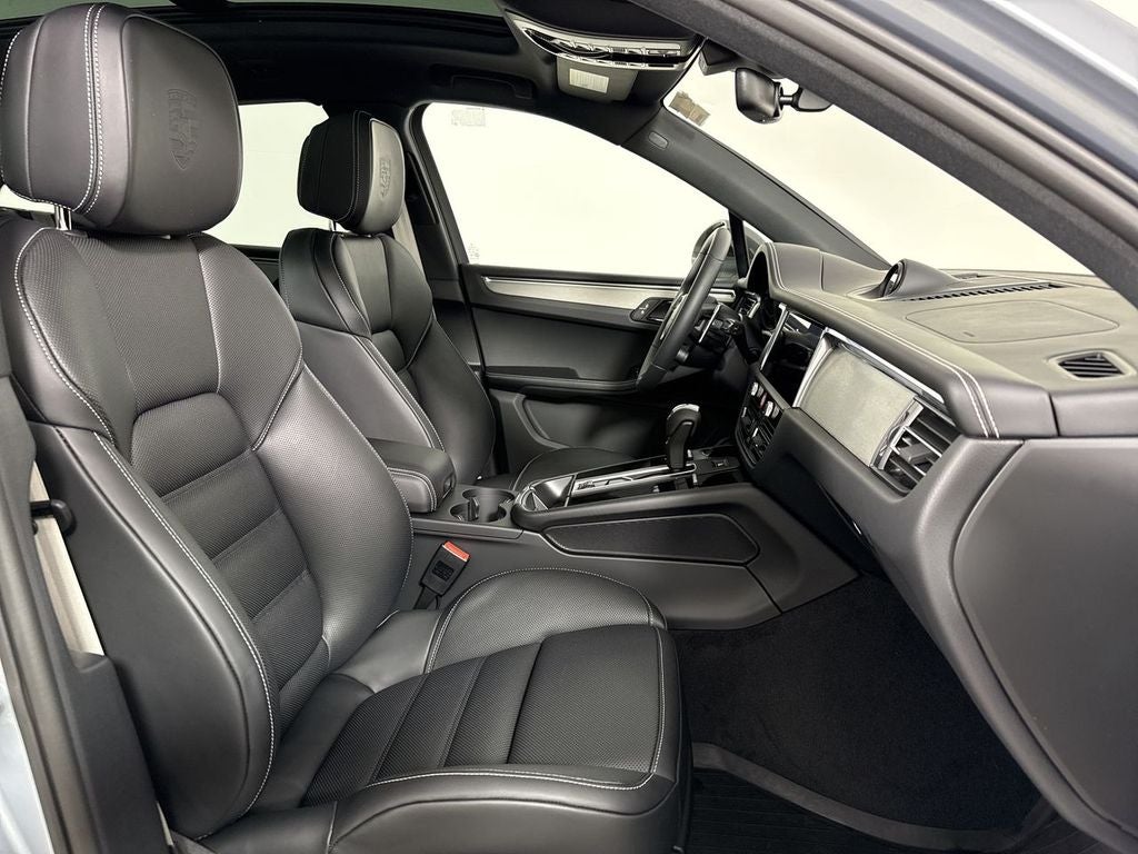 2026 Porsche Macan T