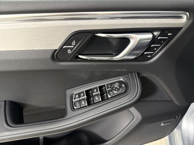 2026 Porsche Macan T