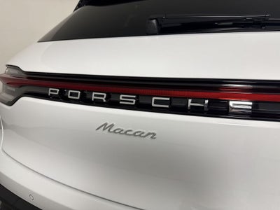 2026 Porsche Macan Macan